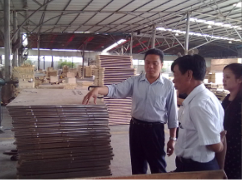 響應(yīng)集團(tuán)扶貧工作，向增城市派潭鎮(zhèn)雙頭村援贈(zèng)人民幣10萬(wàn)元 