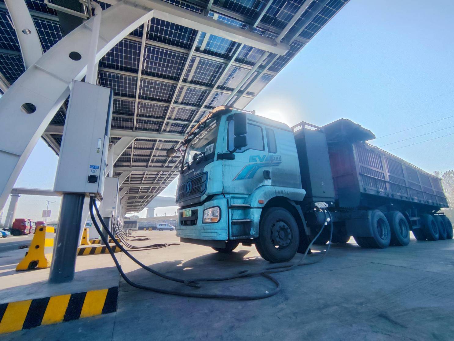 交通運輸部等十部門關于推動交通運輸與能源融合發(fā)展的指導意見